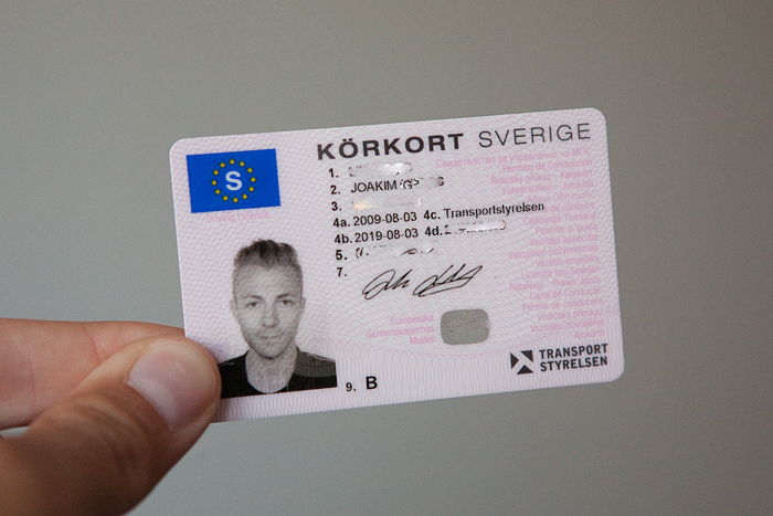 köp registrerat svenskt körkort